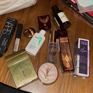 (Category: ) located in . Submitted by instockshereee (Listing ID 1409042836, Image 1). Description: .