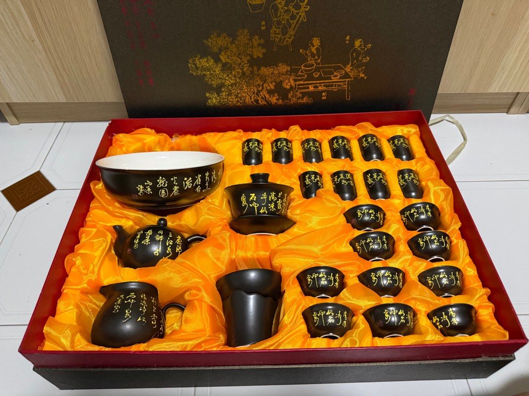 Chinese Tea Set (Category: Coffee & Tea Tableware) located in Singapore. Submitted by chappalangg (Listing ID 1408889708, Image 2). Description: Brand new Chinese Tea Set Hit me up! 100% positive reviews 100% authentic .