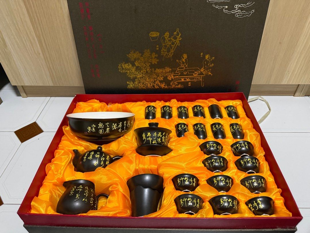 Chinese Tea Set (Category: Coffee & Tea Tableware) located in Singapore. Submitted by chappalangg (Listing ID 1408889708, Image 1). Description: Brand new Chinese Tea Set Hit me up! 100% positive reviews 100% authentic .