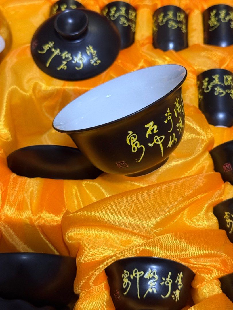 Chinese Tea Set (Category: Coffee & Tea Tableware) located in Singapore. Submitted by chappalangg (Listing ID 1408889708, Image 3). Description: Brand new Chinese Tea Set Hit me up! 100% positive reviews 100% authentic .
