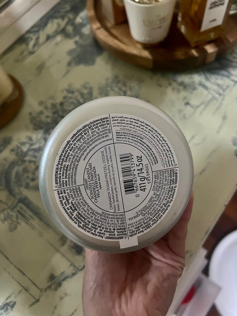 Cinnamon Sugar Pretzel Cookie BBW Candle (Category: Home Fragrance) located in Mandaluyong City. Submitted by coco.label (Listing ID 1409032281, Image 2). Description: Bnew from Canada On hand.