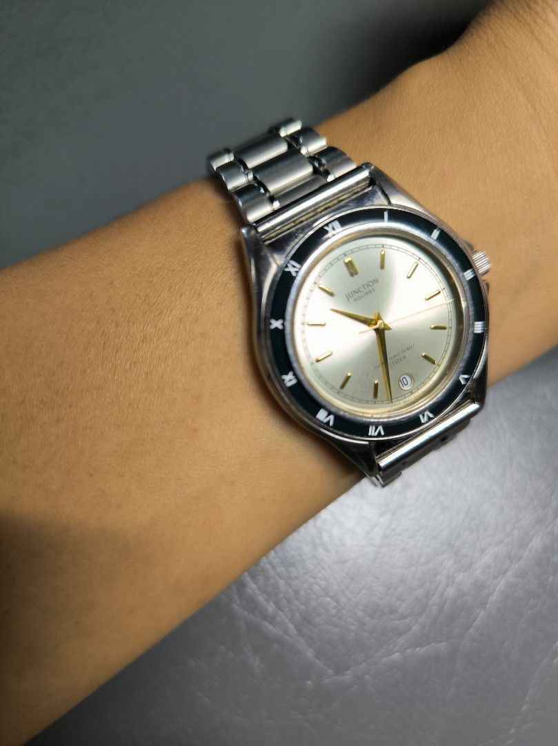Citizen Junction Watch (Category: Men's Watches) located in Pasay City. Submitted by cassiuss (Listing ID 1408903398, Image 3). Description: - Citizen Junction watch - Silver dial with Roman numeral hour markers - Stainless steel band and case - Water-resistant - Model: 5510-K65921 CK - Serial: 4930061 - 36mm.