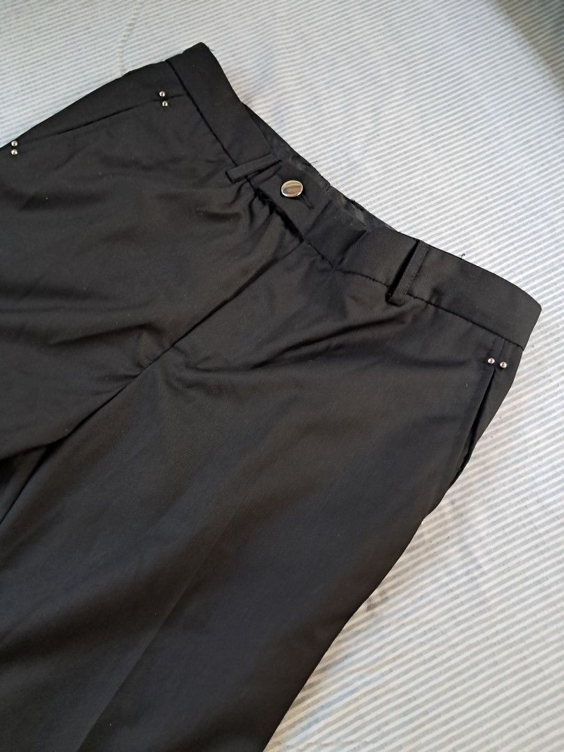 Comme des Garcons Black Pants (Category: Other Bottoms) located in Manila. Submitted by msaludo (Listing ID 1408962907, Image 2). Description: - Comme des Garcons black pants - Made in China - Material: 100% cotton - Cut: Straight leg - Closure: Button - Features: Multiple pockets - Size: Not indicated Waistline: 28 inches.