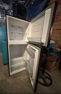 (Category: ) located in . Submitted by savershopph (Listing ID 1408897745, Image 1). Description: .