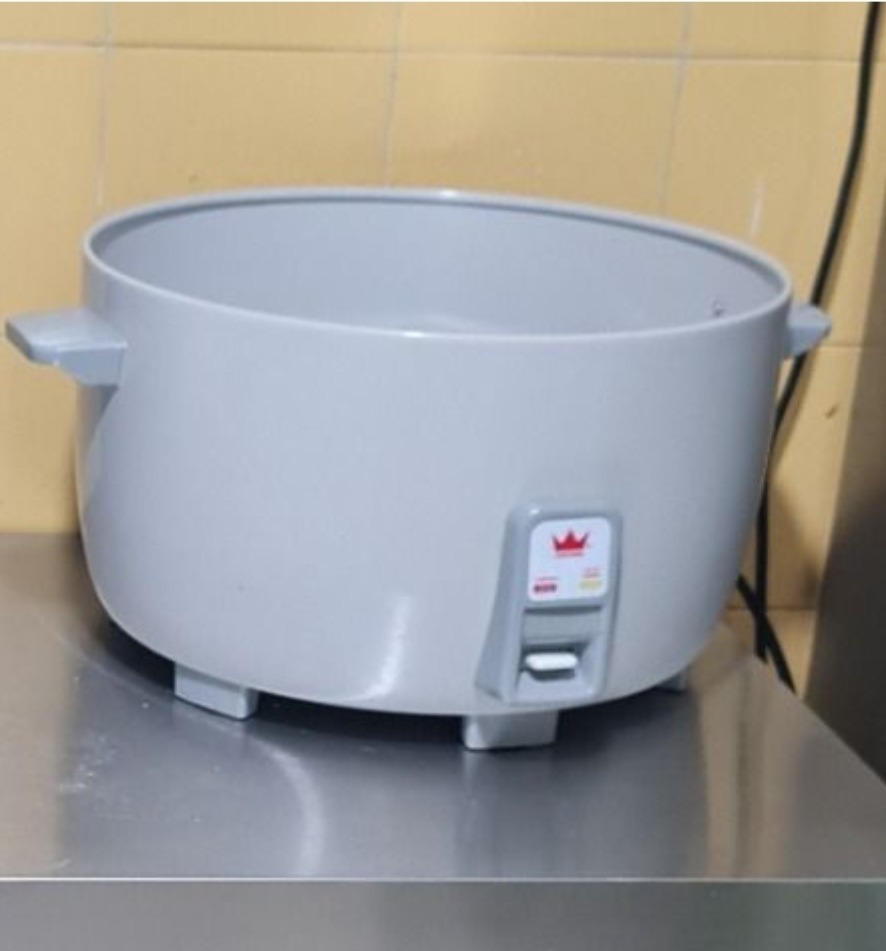 Crown Rice Cooker - Used, TV & Home Appliances, Kitchen Appliances ...