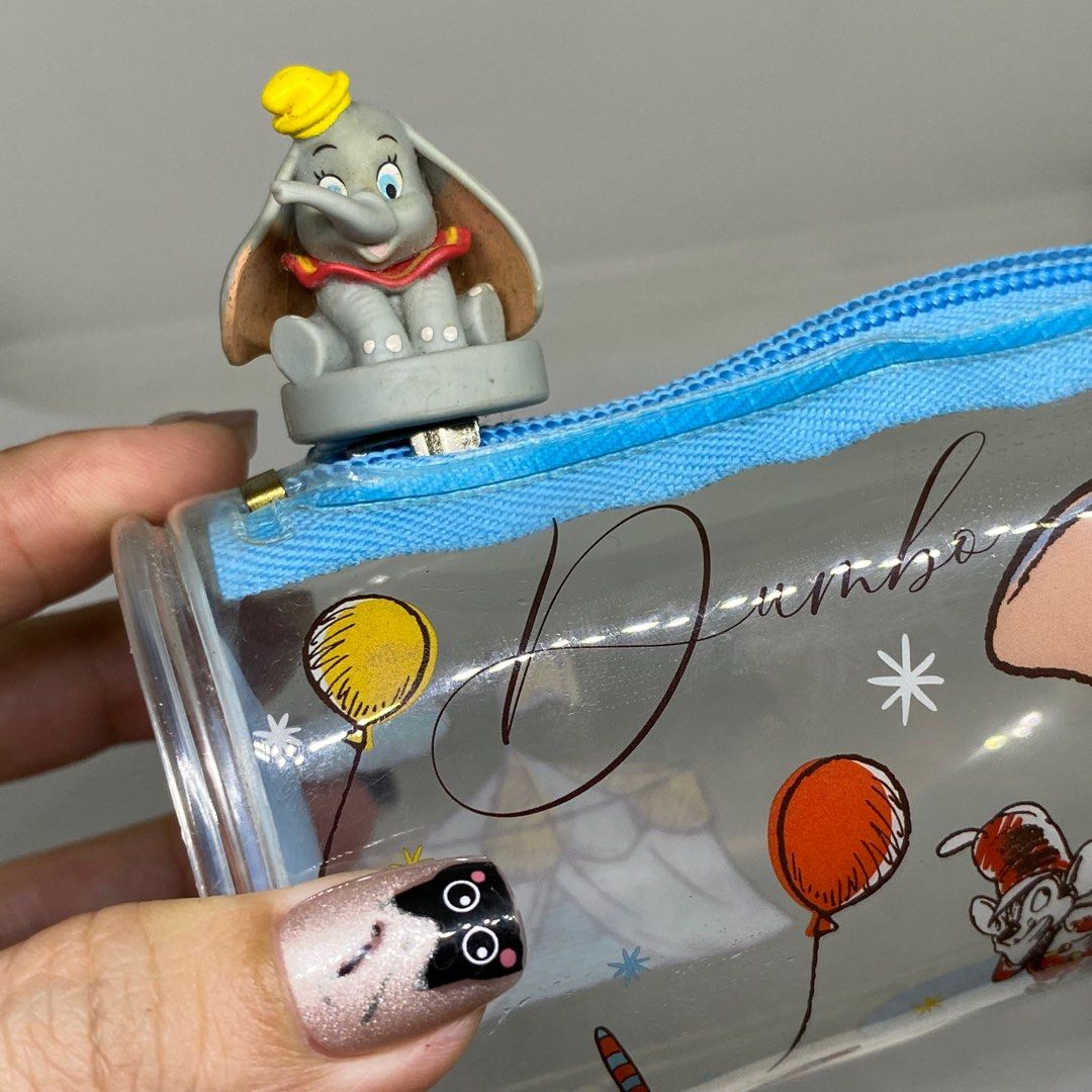 DISNEY DUMBO CLEAR PVC PEN CASE (Category: Stationery & School Supplies) located in Quezon City. Submitted by kitsune.treasures (Listing ID 1408924337, Image 2). Description: *First to pay policy! *1 day reservation only. Failure to pay on time, auto cancel. 📍Quezon City * MOD: J&T | Lalamove * MOP: GCASH | BPI 📦ON HAND AND READY TO SHIP CONDITION: WHAT YOU SEE IS WHAT YOU GET. Dimensions: Kindly check the photos for the actual measurements. Pl