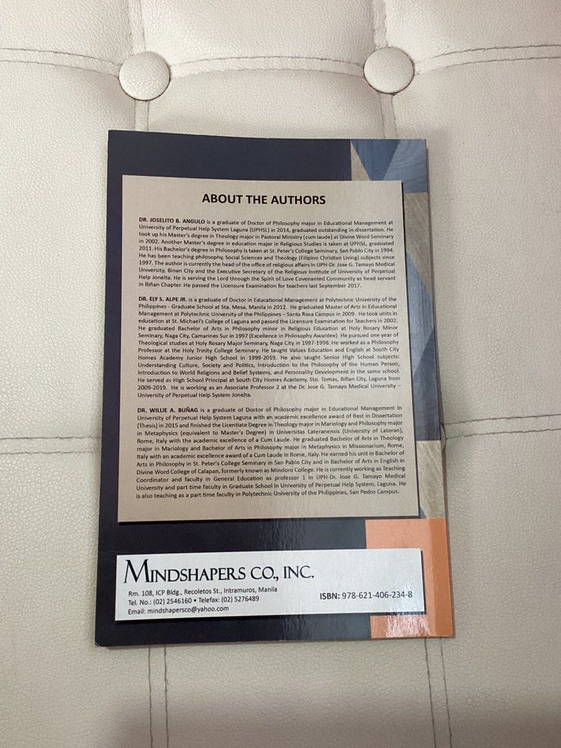 Ethics: A Heuristic Approach (Category: Textbooks) located in Santa Rosa. Submitted by wthsofie (Listing ID 1408956127, Image 2). Description: Bought last 2023 (see receipt). Never been used, no writings inside. Price nego—pm! 💵 MOP: GCash, bank transfer #uphsl.