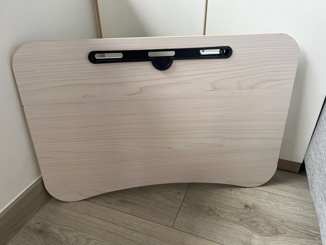 Foldable study table (Category: Kids' Tables & Chairs) located in Singapore. Submitted by bubbletea23 (Listing ID 1408924897, Image 1). Description: .