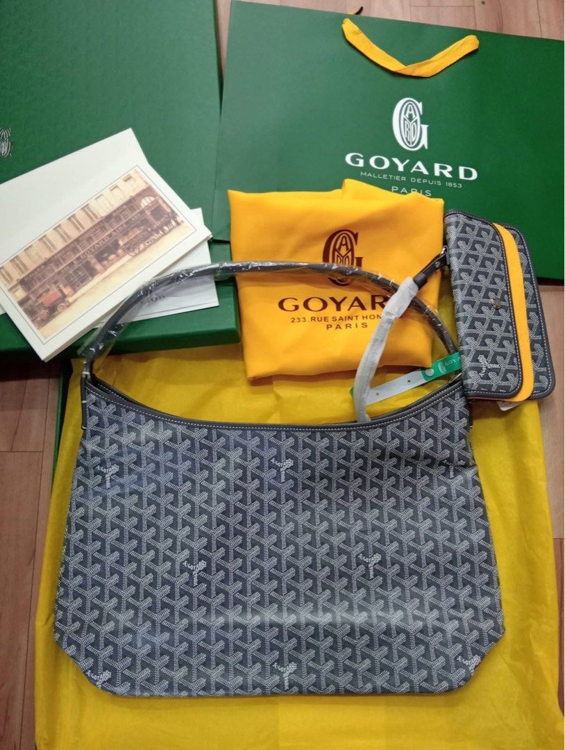 🇯🇵Goyard Hobo black gray (Category: Luxury Bags & Wallets) located in Manila. Submitted by trendyfindscitrine (Listing ID 1408962575, Image 1). Description: Actual photo Comes complete .