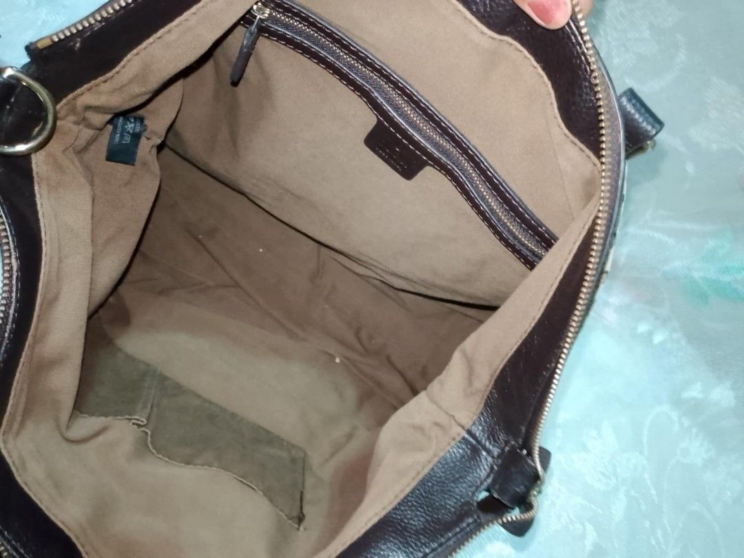 GUCCI Sherryline (Category: Luxury Bags & Wallets) located in Tuguegarao City. Submitted by starzeke (Listing ID 1409068742, Image 3). Description: Pakibasa po‼️ ❤️Dear Buyers💚 Hindi ako makareply sa inyo, nakalimit kasi message sa carousel, nababasa ko lang cia. hanapin nio na lang po sa fb parehong pangalan po nakalagay sa profile pics. Pm nio ako dun and your Tawad☺️ or Chat me in watsapp 🎀- Starzeke Thriftshop and Japan Anikz.