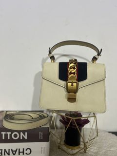 (Category: ) located in . Submitted by clbranded (Listing ID 1408988073, Image 1). Description: .