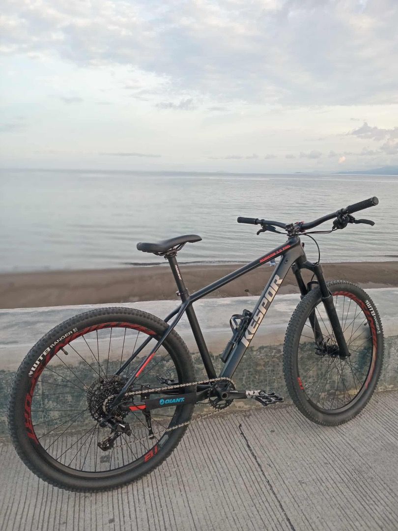 Kespor Rubicon 3.0, 27.5 Medium (Category: Bicycles) located in Quezon City. Submitted by sellingaccount101 (Listing ID 1409004429, Image 2). Description: Kespor Rubicon 3.0, 27.5 Medium Frame: Kespor Rubicon 3.0, Triple butted aluminum alloy, Tapered. Fork: Saturn Skoll Pro 27.5 (No issue) Headset: Radiant Cockpit: Handlebar: Sagmit REDCL ASSIC 3.0 Stem: FSA csi 60mm 7N.m Seatpost: Radiant 31.6mm Seatclamp: Inspeed 34.9mm Saddle: Kespor Pedals: 