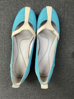 (Category: ) located in . Submitted by authenticcloset (Listing ID 1408953305, Image 1). Description: .
