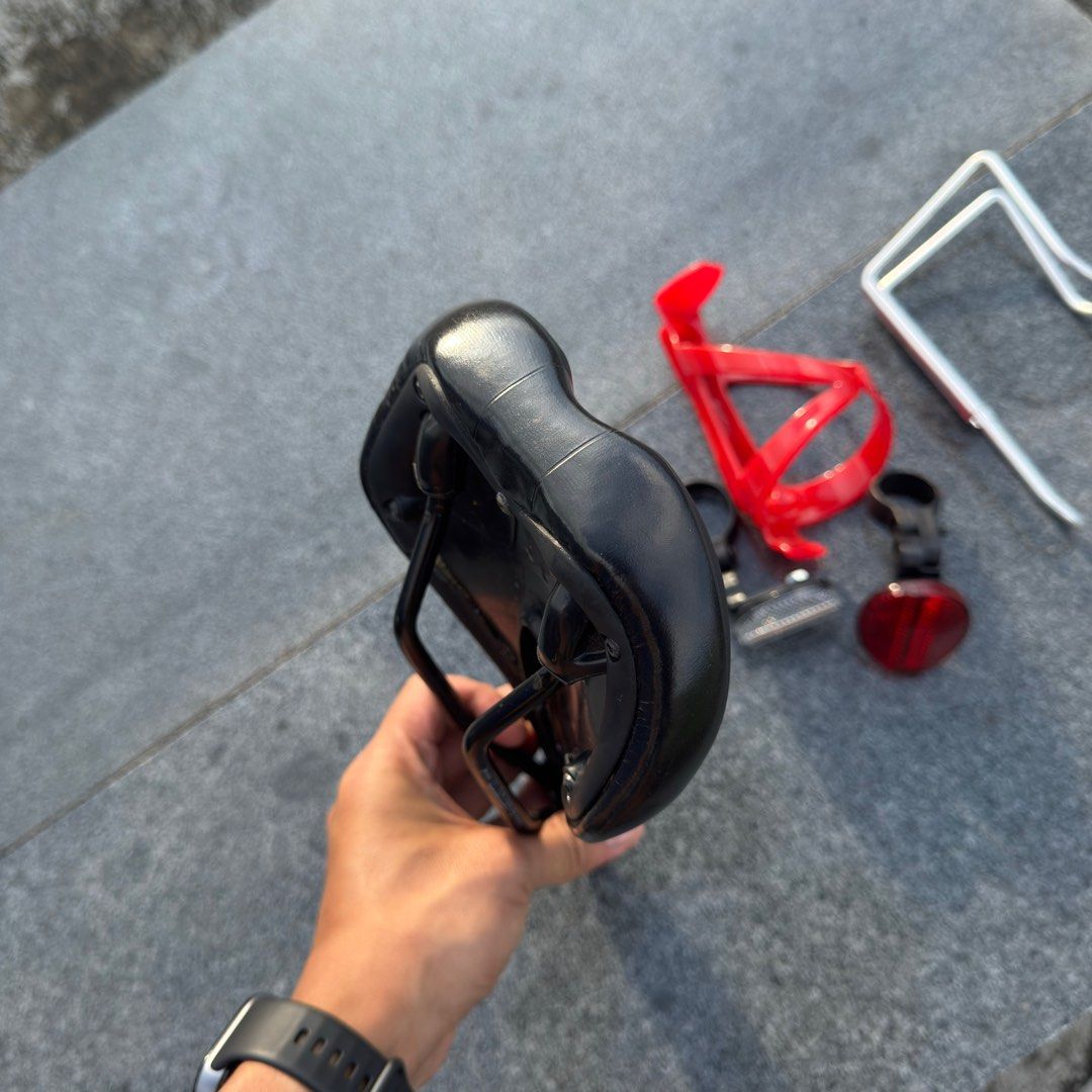 Marin Saddle (Category: Bicycles) located in Manila. Submitted by premiumbrandsmanilaaa (Listing ID 1409018782, Image 3). Description: Marin Saddle from Nicacio builtbike Issue gasgas sa railing lang will not affect performance Free bottle holders and reflectors.