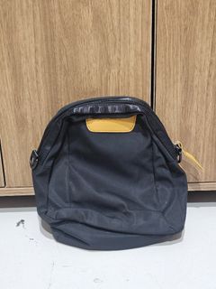 (Category: ) located in . Submitted by thriftzzy (Listing ID 1409004269, Image 1). Description: .