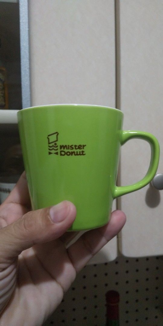 Mister Donut Green Coffee Mug (Category: Coffee & Tea Tableware) located in Carmona. Submitted by rpute (Listing ID 1409032693, Image 2). Description: .