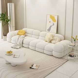 (Category: ) located in . Submitted by ly.closet (Listing ID 1408889040, Image 1). Description: .