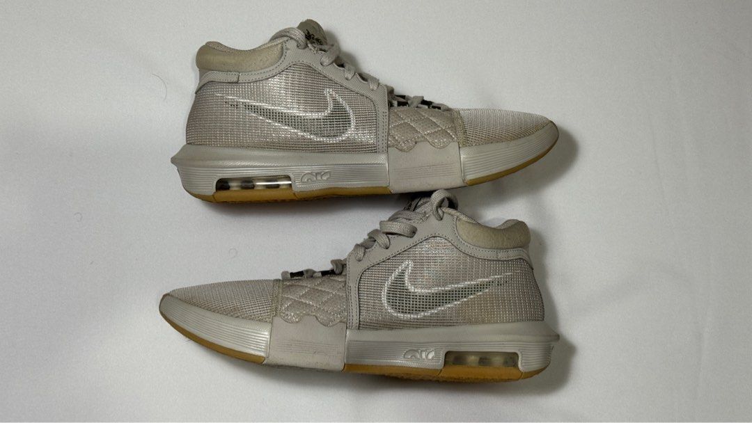 Nike LeBron Witness 8 EP (Category: Sneakers) located in Cainta. Submitted by drmp_9693 (Listing ID 1408975998, Image 1). Description: - Colour Shown: Light Iron Ore/Sail/Gum Light Brown/Medium Olive - Preloved - Size : 11 (US) - As is. Need lang labhan pero okay pa yung dikit, insole, outsole. May stains lang as shown sa picture. - slightly negotiable. - used like 5 times .
