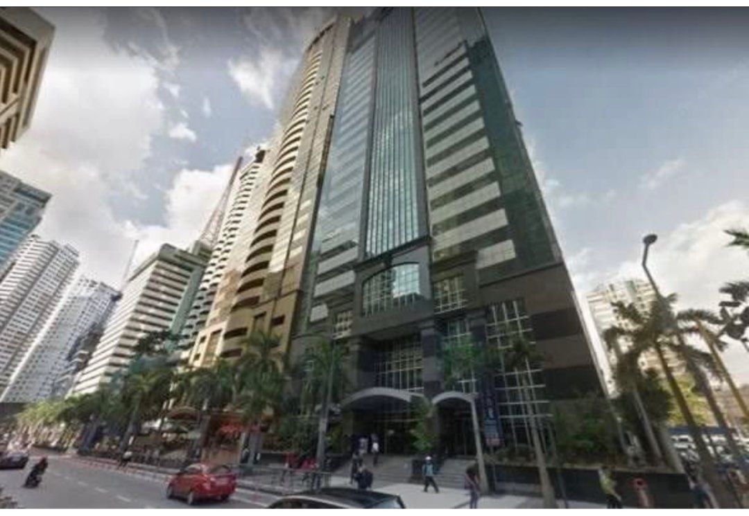 Office space for rent Prestige Tower (Category: Commercial) located in Paranaque City. Submitted by chrisdr778 (Listing ID 1408942593, Image 1). Description: Office space for rent 165 sqm with own CR and with 1 carpark.
