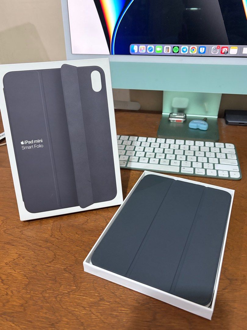 Original Apple Smart Folio Case for iPad Mini 6 / 7 (A17 Pro) Mini 6th / 7th generation (Category: Cases & Sleeves) located in Manila. Submitted by razelysonn (Listing ID 1409015631, Image 2). Description: FIXED PRICE - cleaned it already, some smudges lang but still look new :) Location: Binondo.