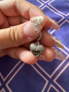 (Category: ) located in . Submitted by helpclearoutplz (Listing ID 1408917128, Image 1). Description: .
