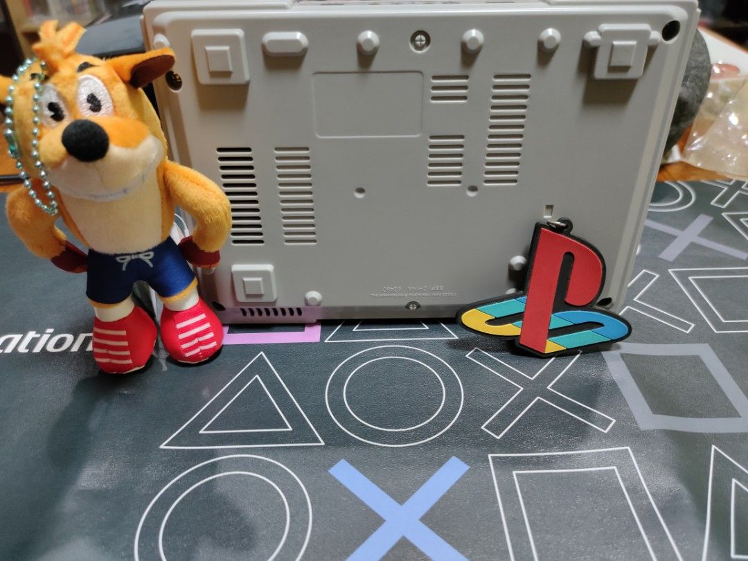 Playstation 1 Ichiban Kuji (Category: PlayStation) located in Manila. Submitted by kikim012 (Listing ID 1409037583, Image 2). Description: Playstation 1 Ichiban Kuji condition: 7/10 may gasgas sa bandang cover for display only, di po ito PS1 na sinasaksak sa T.V., pwede lagyan ng kahit ano sa loob. Location: CAGAYAN DE ORO CITY (MINDANAO) Shipping: LBC CASH ON DELIVERY / PICKUP.