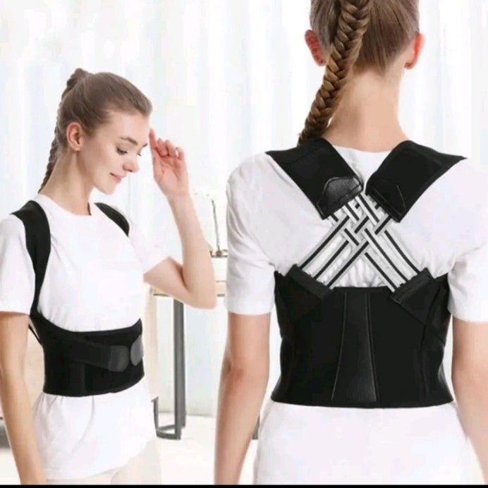 Posture Corrector Back Support Brace (Category: Braces, Support & Protection) located in Roxas City. Submitted by sorabella (Listing ID 1408948162, Image 3). Description: Posture corrector provides support for your back and shoulders. It features adjustable straps for a comfortable fit. The design helps improve posture and can be worn discreetly under clothing. It is suitable for both men and women. The brace is black and has a supportive design.
