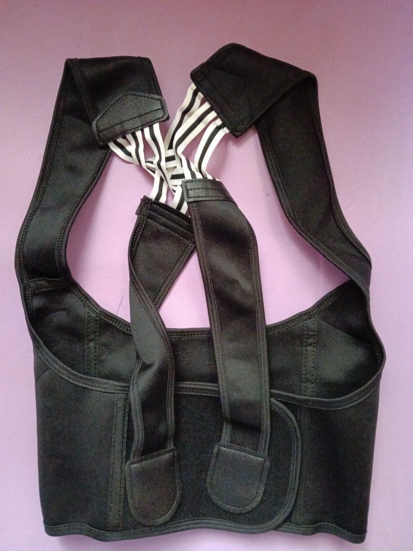 Posture Corrector Back Support Brace (Category: Braces, Support & Protection) located in Roxas City. Submitted by sorabella (Listing ID 1408948162, Image 1). Description: Posture corrector provides support for your back and shoulders. It features adjustable straps for a comfortable fit. The design helps improve posture and can be worn discreetly under clothing. It is suitable for both men and women. The brace is black and has a supportive design.