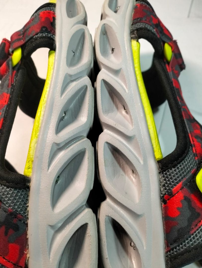 Skechers S Lights kids Sandals (Category: Babies & Kids Fashion) located in Quezon City. Submitted by jojiman (Listing ID 1408938939, Image 3). Description: Skechers S Lights sandals Size: US 3, UK 2, EUR 35, BRA 32 Barely used (Lights still working) kids sandals kids footwear Can do meetups or delivery: Item is in Guimba, Nueva Ecija landmark: Radyo Natin Guimba, Guimba Public Market.