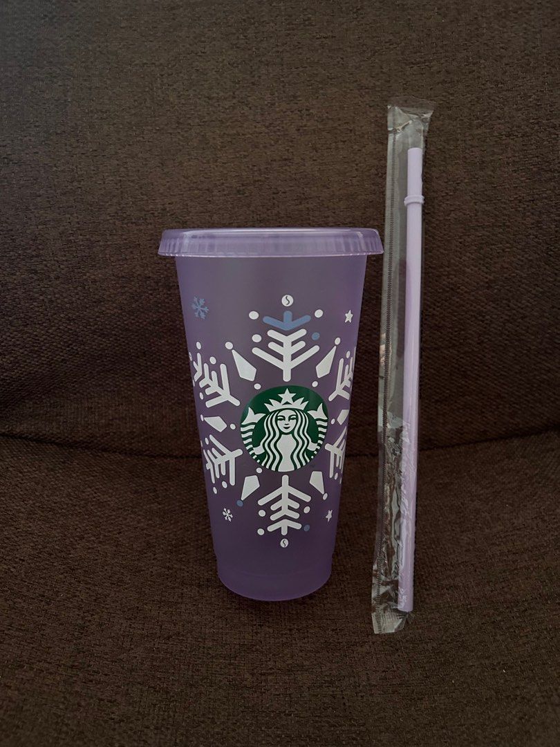 Starbucks Reusable Cup (Category: Water Bottles & Tumblers) located in Binan City. Submitted by impulsebuyer12 (Listing ID 1409022454, Image 2). Description: Released in December 2025 by Starbucks PH. Plastic reusable cup with straw .