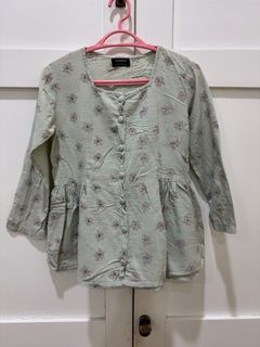(Category: ) located in . Submitted by ofapparel (Listing ID 1408966641, Image 1). Description: .