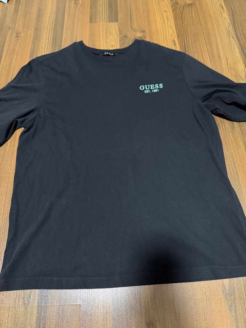 T-Shirts (Category: Tshirts & Polo Shirts) located in Singapore. Submitted by rgnew007 (Listing ID 1408994372, Image 3). Description: Columbia size M Guess size XL Fcuk size L Top man size M Price is negotiable. Buy all for $25.