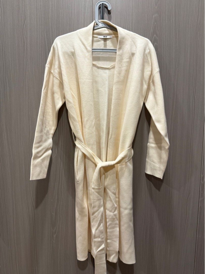 Uniqlo Cardigan (Category: Coats, Jackets and Outerwear) located in General Santos City (Dadiangas). Submitted by prelovedbyshash (Listing ID 1408891703, Image 2). Description: .