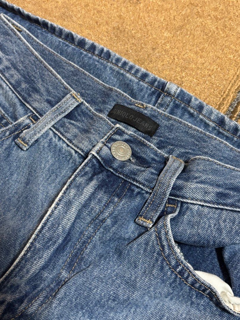 Uniqlo Long Denim Skirt (Category: Skirts) located in Pasig City. Submitted by tteokiro (Listing ID 1409052100, Image 3). Description: Fits XS-S Size 58cm (fits 26” waistline) Excellent Condition No Issues.