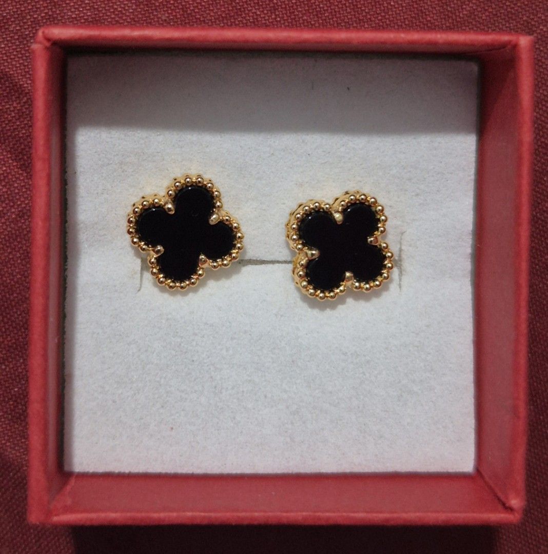 Van Cleef & Arpels Inspired Alhambra Earrings (Category: Earrings) located in Manila. Submitted by staygoldenbycasey (Listing ID 1409024807, Image 1). Description: - Stainless Steel Van Cleef & Arpels Alhambra earrings - Features iconic clover design - Adorned with black onyx - Elegant gold color - Comes with original box - Secure post back closure - Perfect for any occasion - A timeless and classic piece.