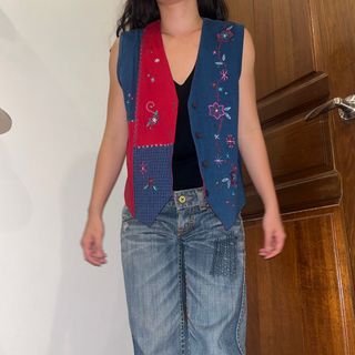 (Category: ) located in . Submitted by alybelly17 (Listing ID 1408892410, Image 1). Description: .