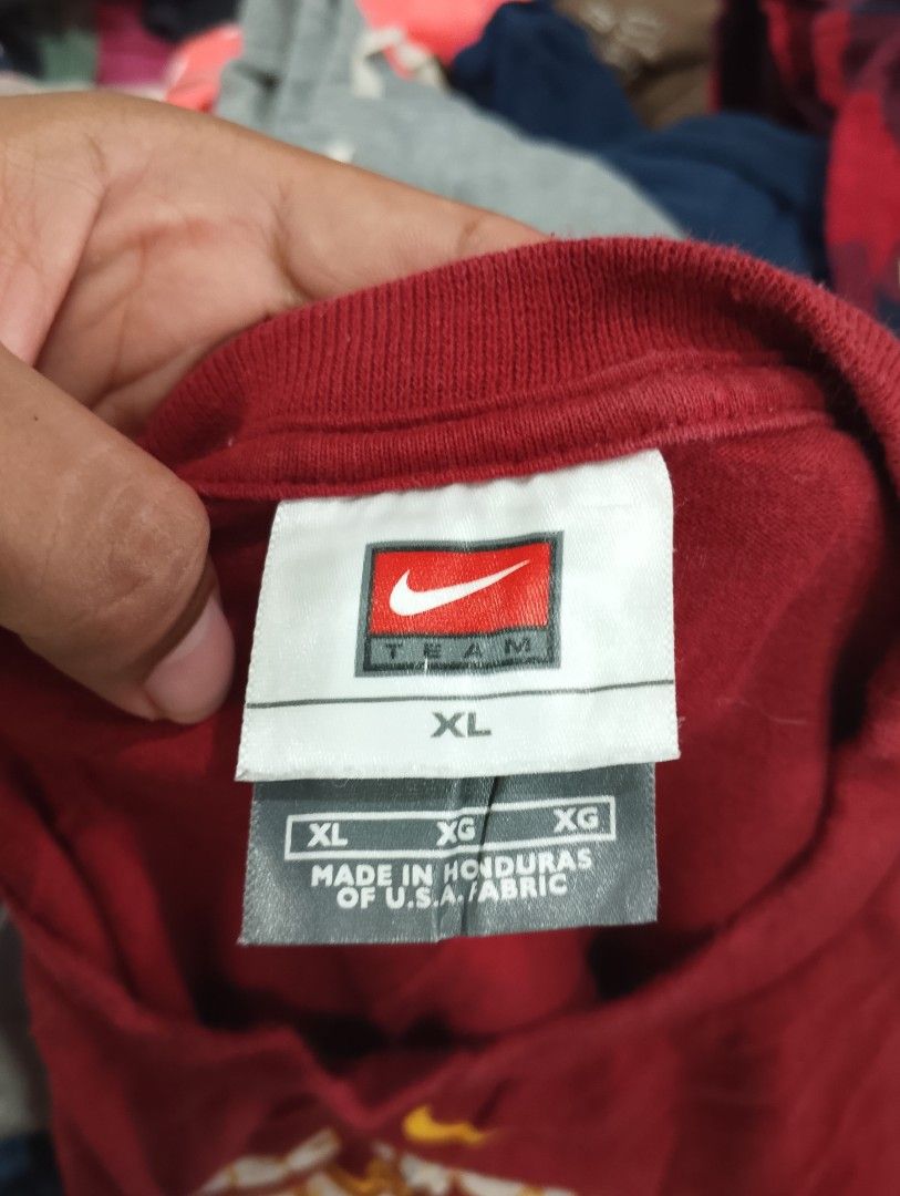 Vintage Nike T-shirt (Category: Tshirts & Polo Shirts ) located in Tacloban City. Submitted by sololooters (Listing ID 1409065781, Image 3). Description: 📩📩📩.