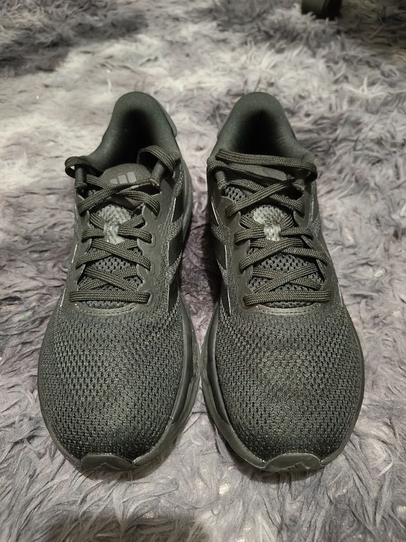 ADIDAS SUPERNOVA STRIDE SIZE: 6 1/2M (Category: Casual Shoes) located in Pasig City. Submitted by arvicscomputer (Listing ID 1409076264, Image 3). Description: USED ONLY ONCE SIZE: 6 1/2 MEN OR 7 1/2 - 8 WOMEN LADY OWNED. NO DAMAGE. FOR PICK UP OR SAMEDAY DELIVERY THRU LALAMOVE LOC: PASIG.