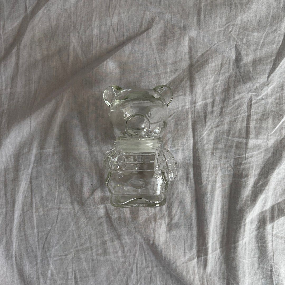 Bear Glass Candy Jar (Category: Dinnerware & Cutlery) located in Quezon City. Submitted by banhmiluvr (Listing ID 1409155678, Image 2). Description: .
