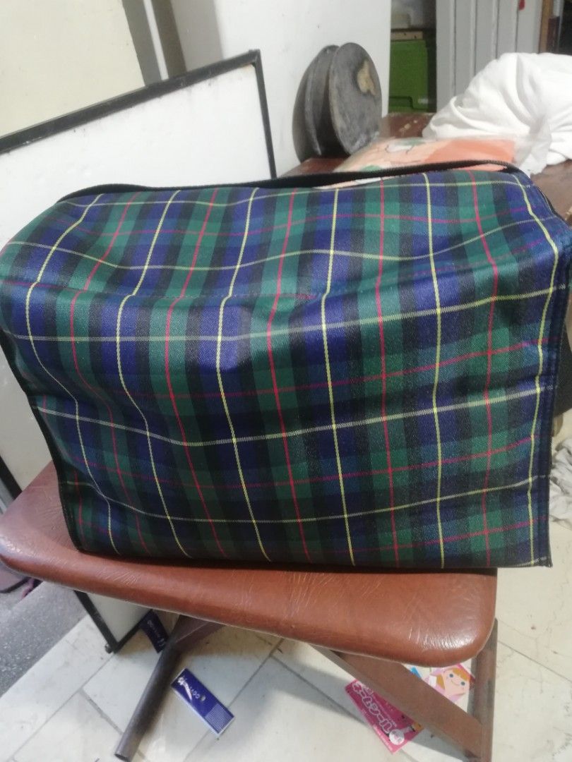 beautiful thermal bag (Category: Gift Baskets & Hampers) located in Paranaque City. Submitted by 4thestate.surplusan (Listing ID 1409091828, Image 3). Description: lightly used thermal bag , japan sourced. no flaws..