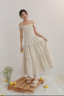 (Category: ) located in . Submitted by vipcloset (Listing ID 1409214673, Image 1). Description: .