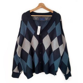 (Category: ) located in . Submitted by liyathriftstore.co (Listing ID 1409131435, Image 1). Description: .