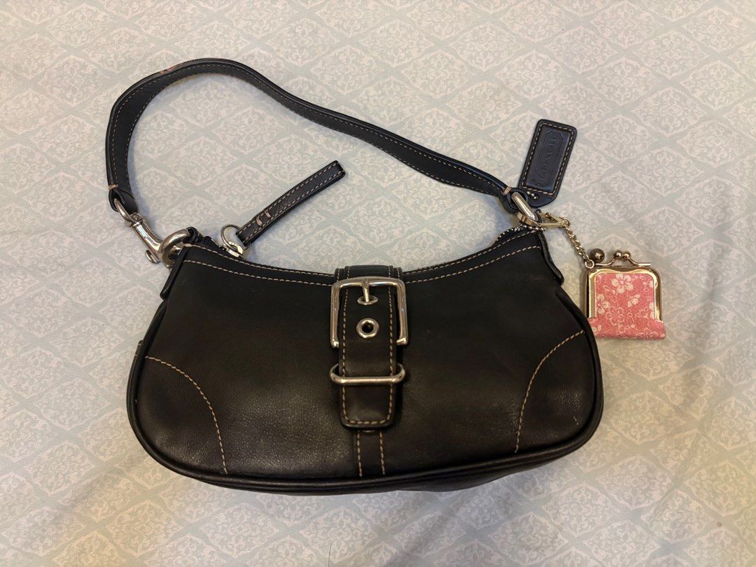 Coach mini Hampton leather Shoulder Bag (Category: Luxury Bags & Wallets) located in Bulacan. Submitted by 3Coolitz (Listing ID 1409155442, Image 1). Description: Rare (hard to find) Authentic from Japan Medyo dirty yung loob since this is a vintage bag. *Keychain not included.