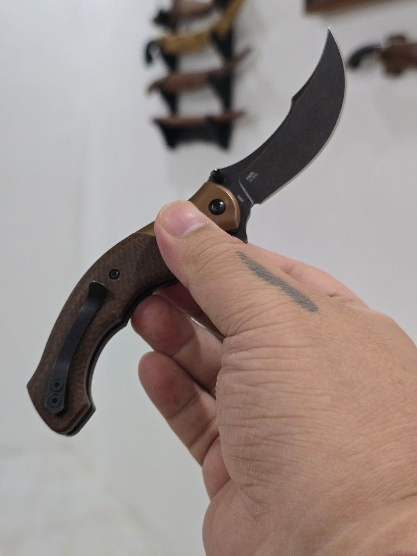CRKT Ritual Compact (Category: Knives & Chopping Boards) located in Santa Cruz. Submitted by bbgenric (Listing ID 1409229617, Image 3). Description: Carried, in very good condition, 9/10. No Box. good for EDC. rfs: Unload to reload 😉 a Folts Design Ritual Compact..
