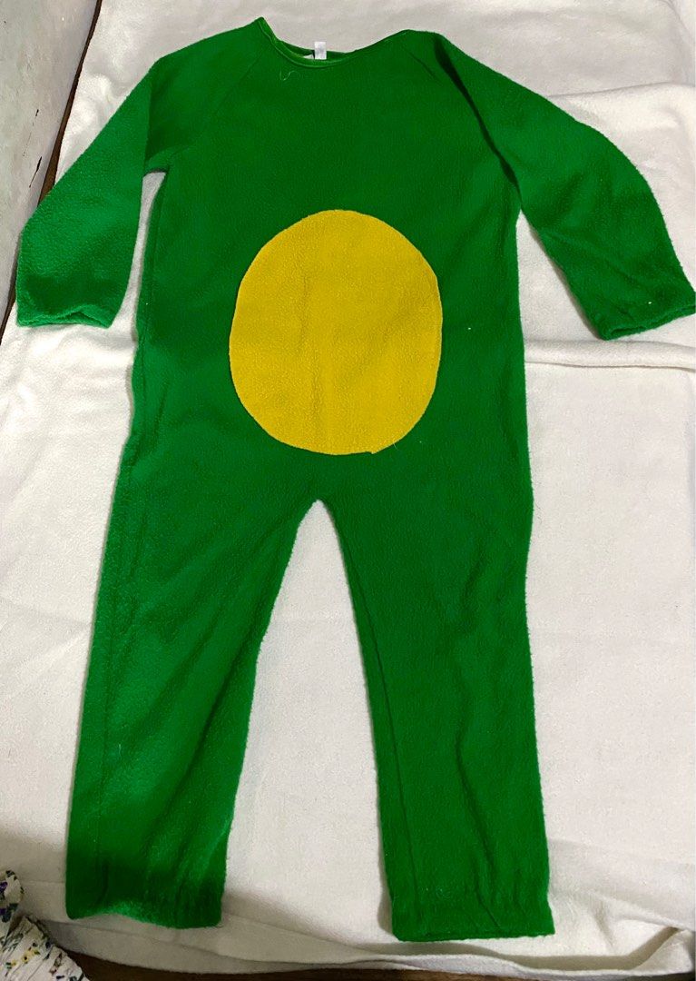 Dinosaur Set Costume (Category: Babies & Kids Fashion) located in Las Pinas. Submitted by modemnl (Listing ID 1409248633, Image 3). Description: Size: 3T Color: Green Condition: 10/10 used twice. 3 yrs old po siya diyan sa photo..