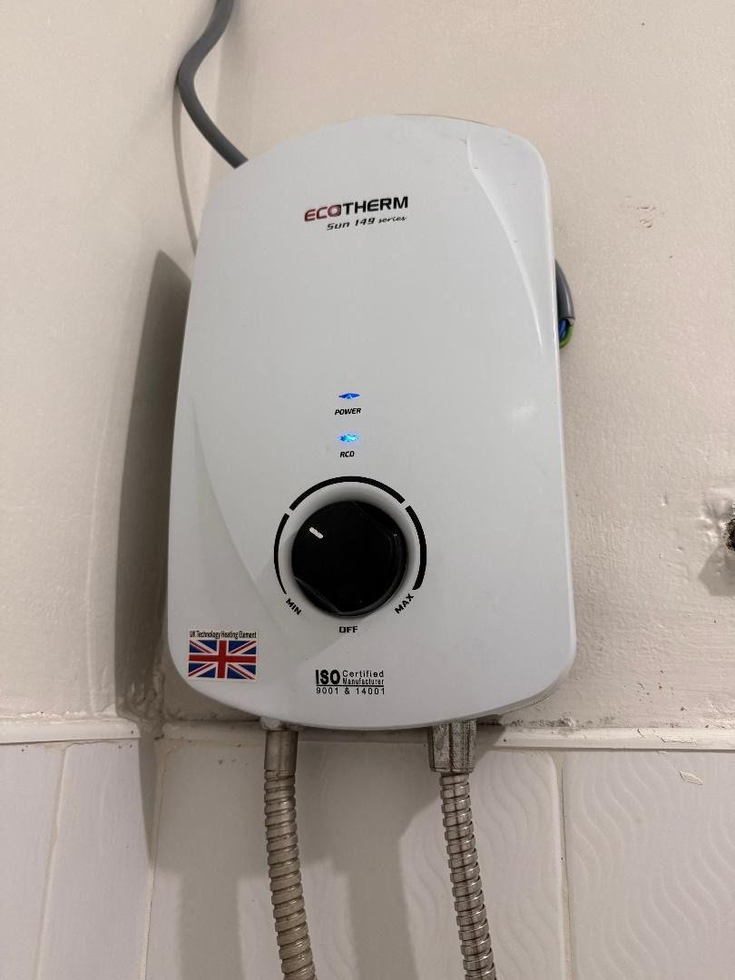 ECOTHERM SUN SINGLEPOINT INSTANT WATER HEATER (Category: Water Heater & Instant Showers) located in Las Pinas. Submitted by bitsnfinds (Listing ID 1409119733, Image 2). Description: ——->>>>> AVAILABLE ONLY FROM 20th FEBRUARY 2026 <<<<<———- Ecotherm Sun 149 Singlepoint Instant water heater. SPECIFICATIONS: WATTAGE - 3.5w VOLTAGE - 220-240 VAC / 60 Hz DIMENSION - 90mm X 88mm2" X390mm SAFETY FEATURES Fully automatic operation Instant and continuous 