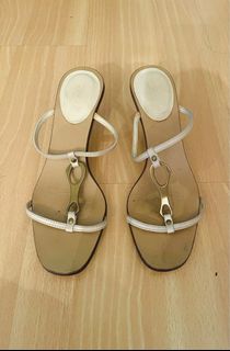 (Category: ) located in . Submitted by smallfeet (Listing ID 1409100263, Image 1). Description: .