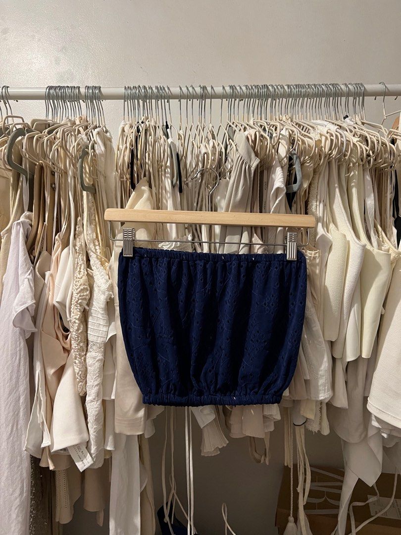 Guppy PH eyelet tube (Category: Sleeveless) located in Las Pinas. Submitted by achee.mnl (Listing ID 1409121974, Image 2). Description: .