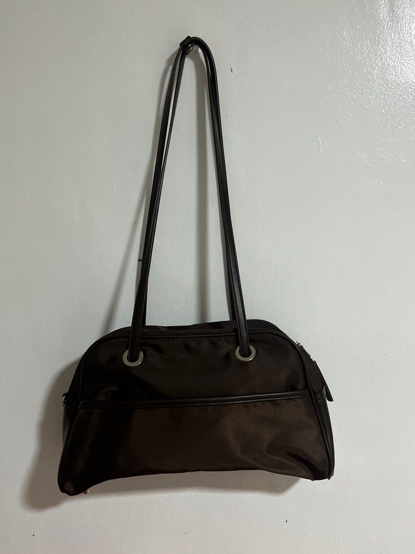 GVN Medium Nylon Bowler Bag in Espresso (Category: Shoulder Bags) located in Mandaluyong City. Submitted by hsloml (Listing ID 1409102852, Image 1). Description: — like new condition! such a good piece — no issues, if any, barely noticeable — comes with dust bag + box — RFS: decluttering, have too much bags .