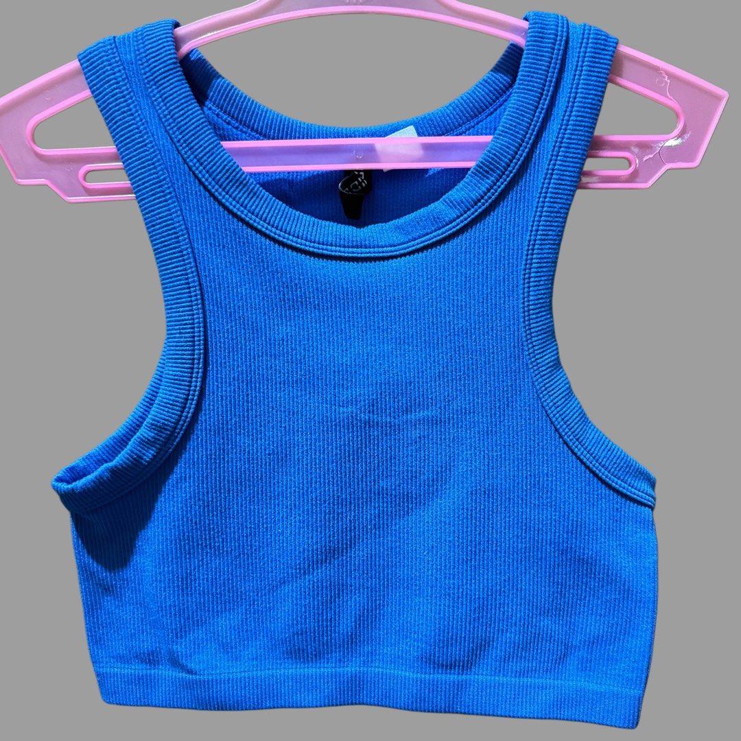 H&M Royal Blue Vest Crop (Category: Sleeveless) located in Quezon City. Submitted by jajane (Listing ID 1409160777, Image 3). Description: Width: 12” Length: 14” Payment first MOP: Gcash, Maya, Maribank MOD: J&T, Gogo xpress, Same day delivery ‼️Color may vary due to lighting conditions and camera settings ‼️No return, no exchange ‼️2 days reservation only ‼️Once shipped, Im not liable for any delays.